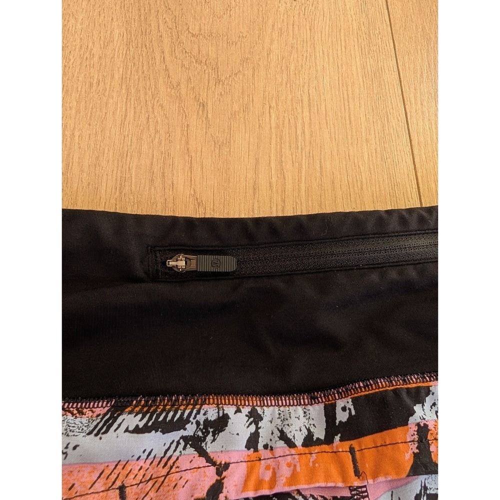 Lululemon Run Times Short II 4" in Inversion Multi/Black Size 6 Womens - Picture 4 of 14